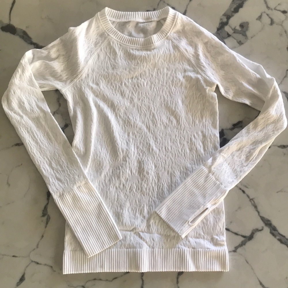 Lululemon size 4 long sleeve shirt white